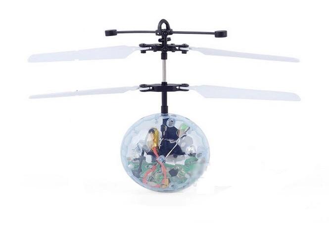 Flashing disco ball auto-induction flying ball with colorful light